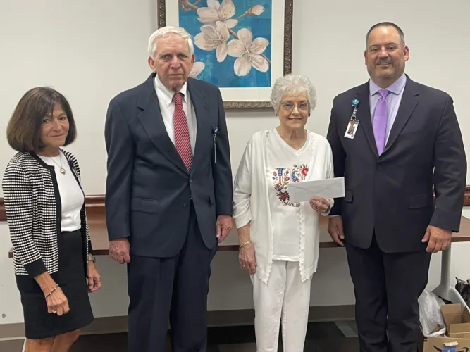 WVU Medicine-WMC auxiliary awards $20,000